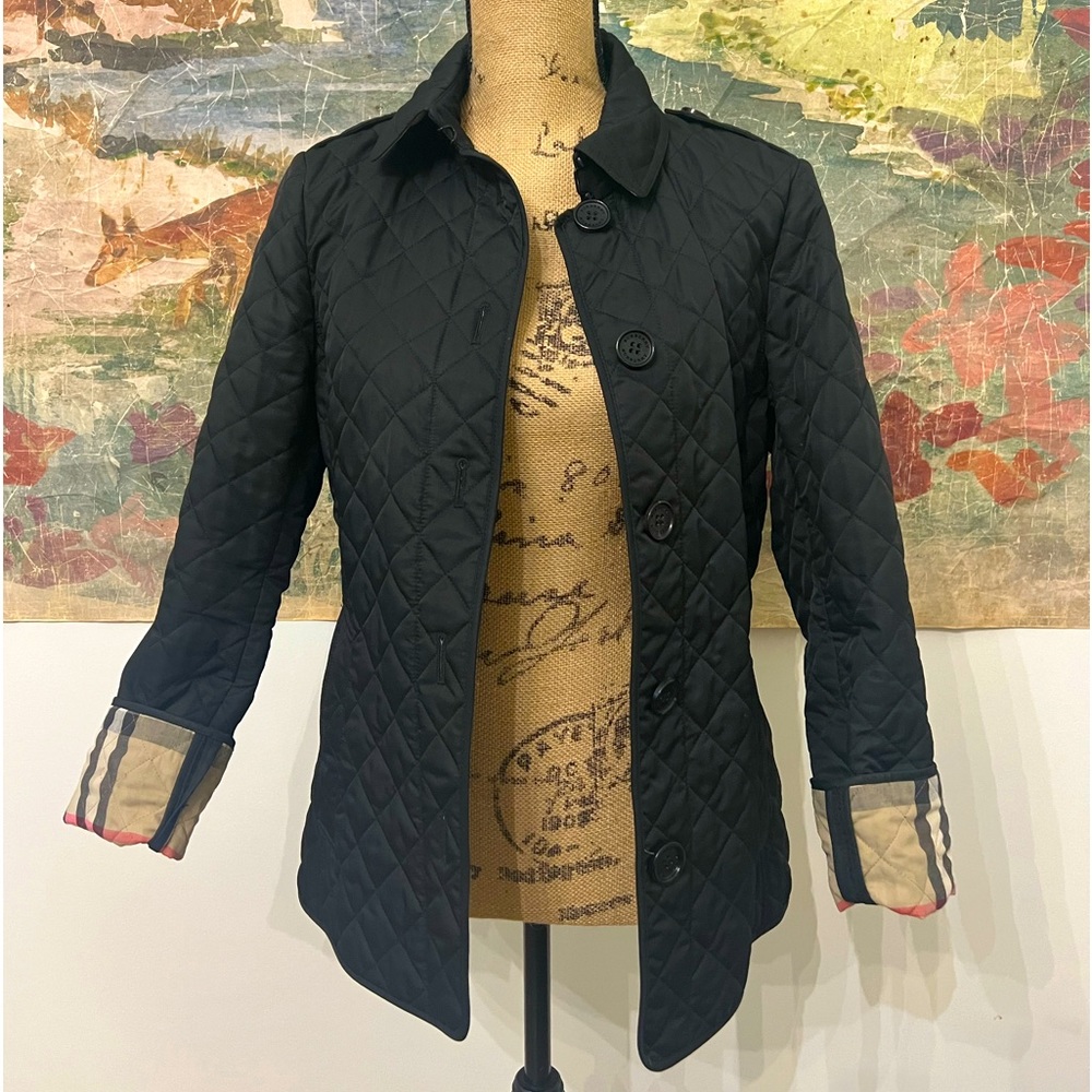 Burberry Ashurst Quilted jacket, BLACK, size Small